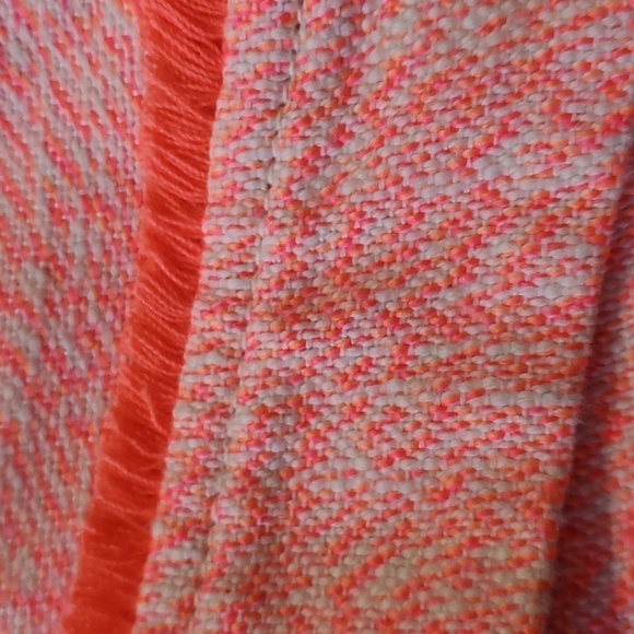 LILLY PULITZER shorts, pink/orange tweed. Size 0. Great used condition. Fringed - Picture 3 of 14